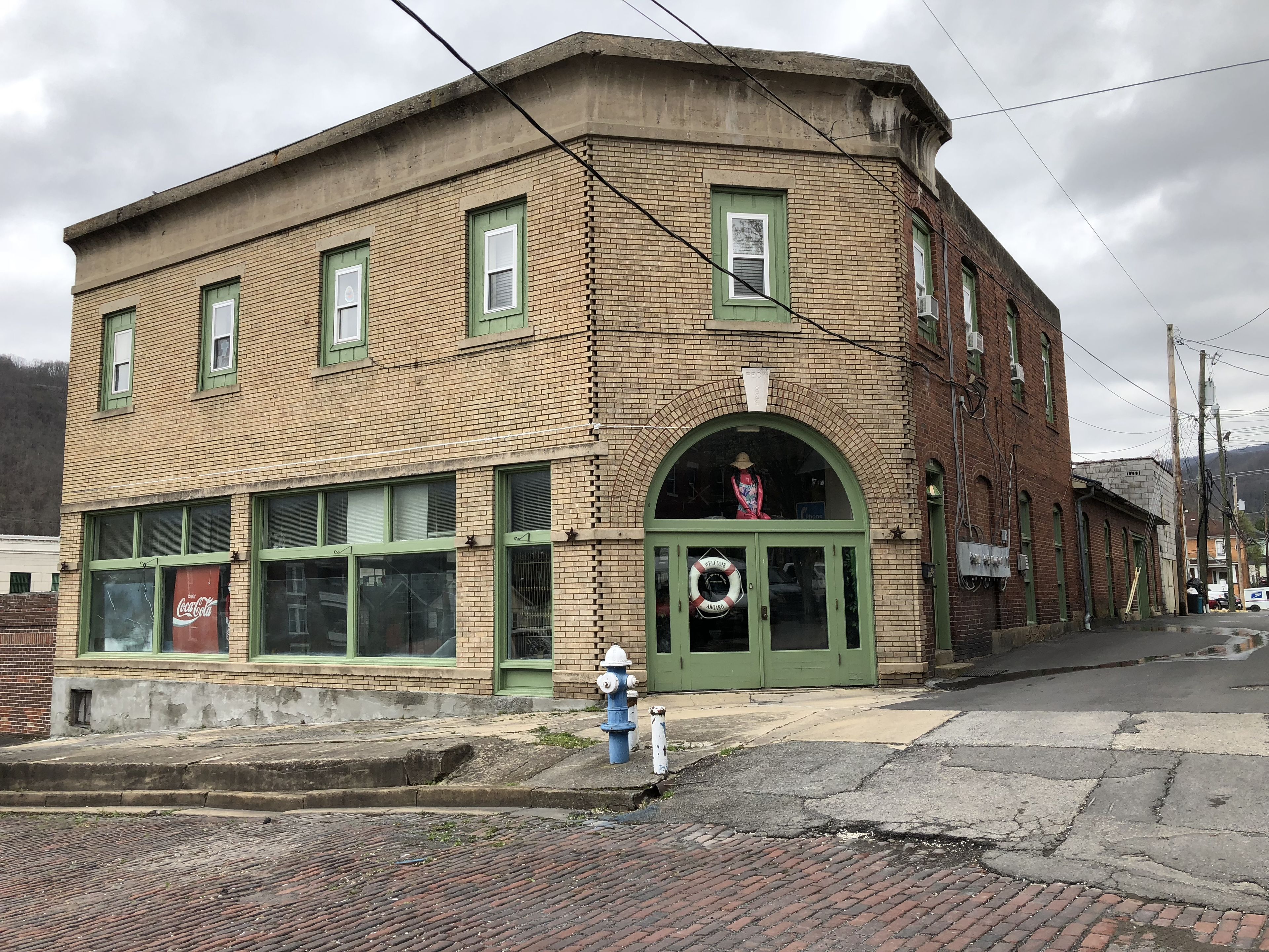 Three Rivers Studios in Beckley, United States