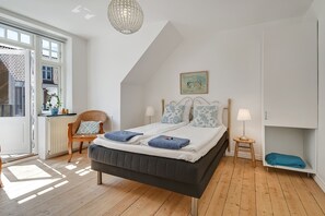 Standard Double Room | Individually decorated, individually furnished, desk, laptop workspace
