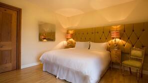 1 bedroom, premium bedding, iron/ironing board, free WiFi