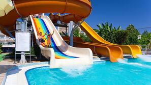 Toboggan aquatique