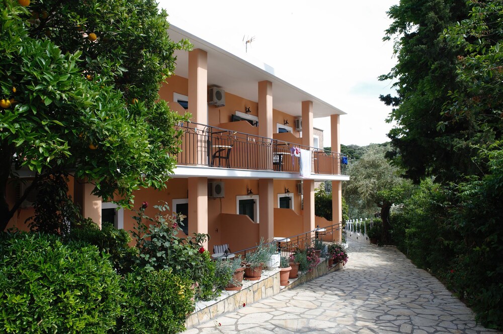Marilena Studios Corfu 2019 Hotel Prices Expedia Co Uk Exterior Detail