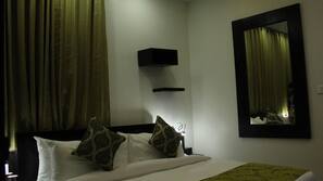 Minibar, desk, iron/ironing board, free cots/infant beds