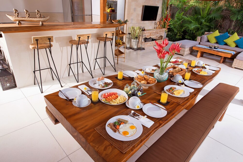 The Tamantis Villas Canggu Idn Airasiago - 