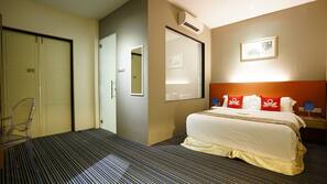 Desk, iron/ironing board, rollaway beds, free WiFi