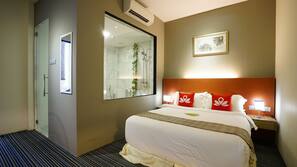 Desk, iron/ironing board, rollaway beds, free WiFi