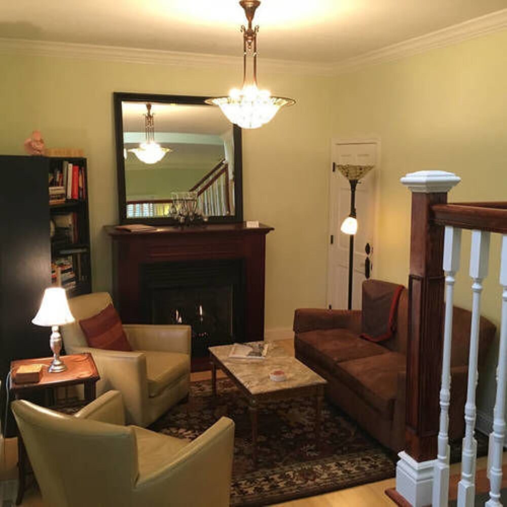 Old Towne Carmel Bed and Breakfast in Indianapolis Best Rates & Deals