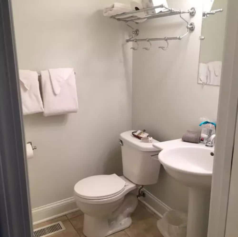 Old Towne Carmel Bed and Breakfast in Indianapolis Best Rates & Deals