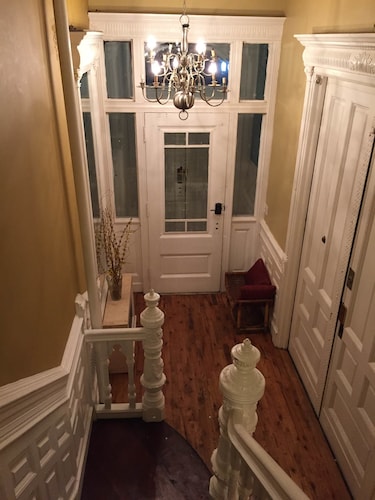 Harlem Hotels Find Hotel Deals Reviews On Orbitz The Melva Inn Harlem