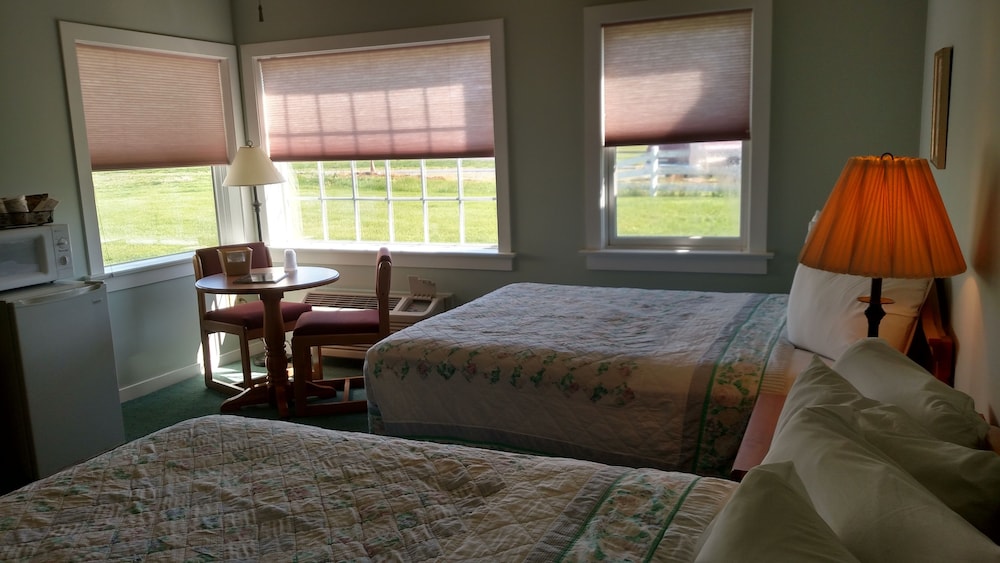 Bronafbeelding weergeven Afbeeldingsresultaten voor spruce lane lodge