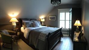 Premium bedding, pillowtop beds, desk, soundproofing