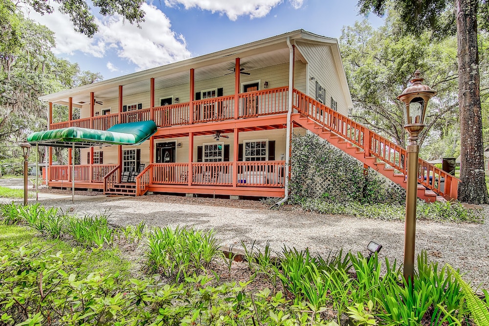 The Chassahowitzka Hotel in Homosassa Best Rates & Deals on Orbitz