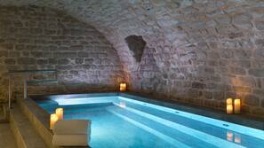 Piscina interna