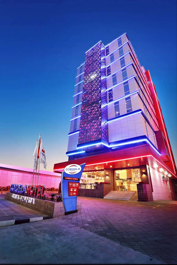 Book Cordela Hotel Senen in Jakarta