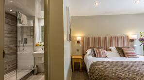 Desk, iron/ironing board, cots/infant beds, free WiFi