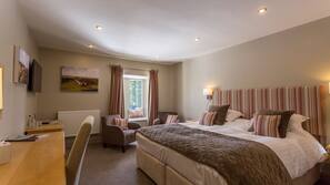 Desk, iron/ironing board, cots/infant beds, free WiFi