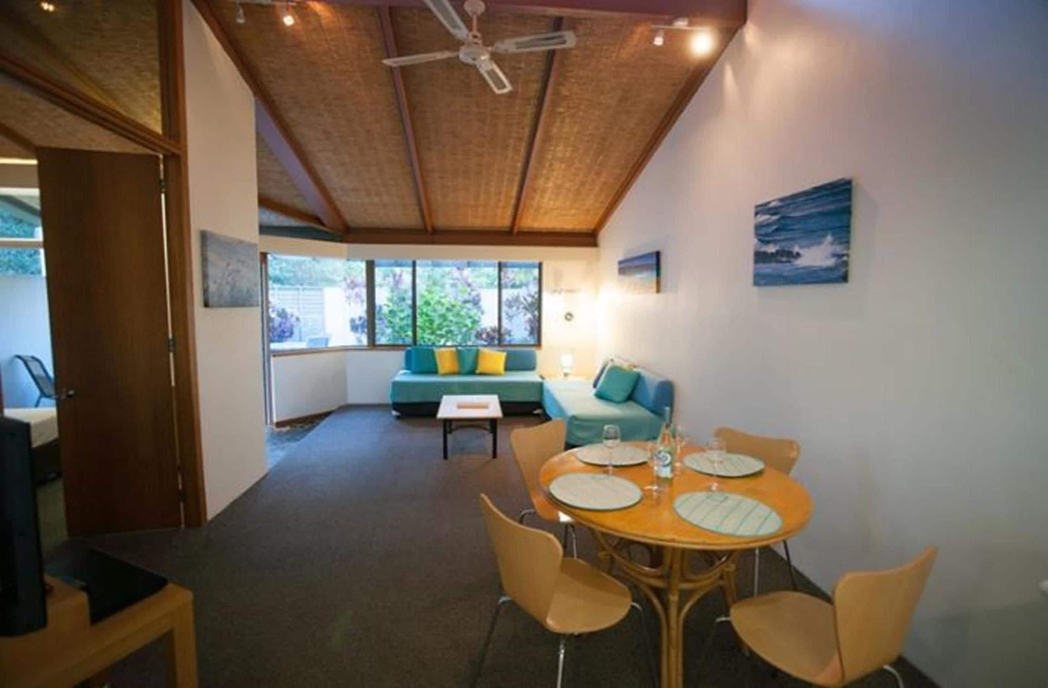 Sea Urchin Apartment