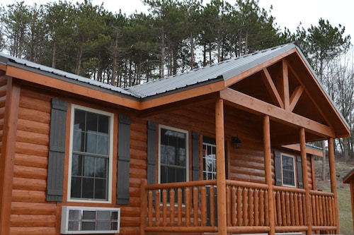 Glenora Wine Cellars Hotels Find Hotel Deals Near Glenora Wine Cellars Single Island Ss