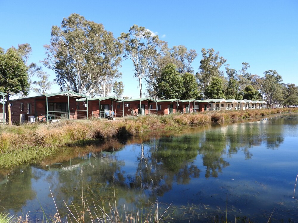 Victoria Lake Holiday Park