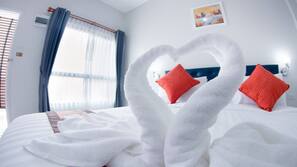Rollaway beds, free WiFi