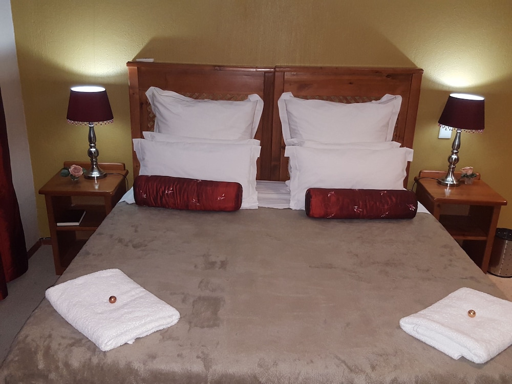 Aloe Guesthouse In Johannesburg Hotel Rates Reviews On - 