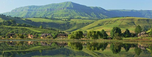 Hotels Near Falcon Ridge Bird Of Prey Centre In Cathkin Park