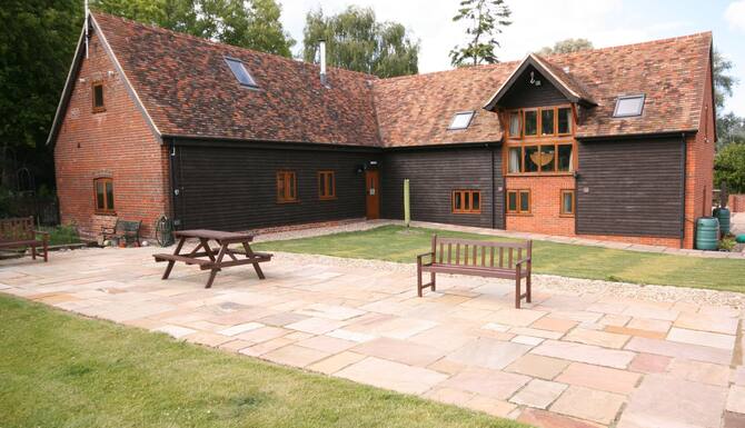 アッパー ニーサム ミル 口コミ 部屋写真 料金 お得情報 エクスペディア