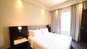 In-room safe, desk, iron/ironing board, free WiFi
