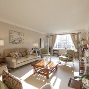 Wimbledon Hotels Book Top In Expedia Onefinestay Wimbledon Private Homes