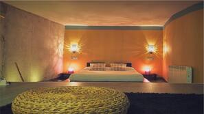 1 bedroom, blackout drapes, iron/ironing board, linens