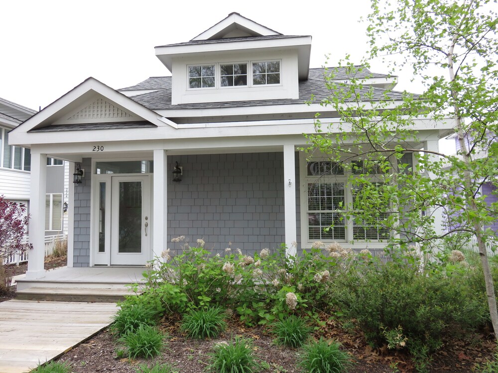 Irish Mist 4 Br home by RedAwning