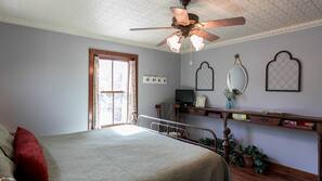 2 bedrooms, individually decorated, free WiFi