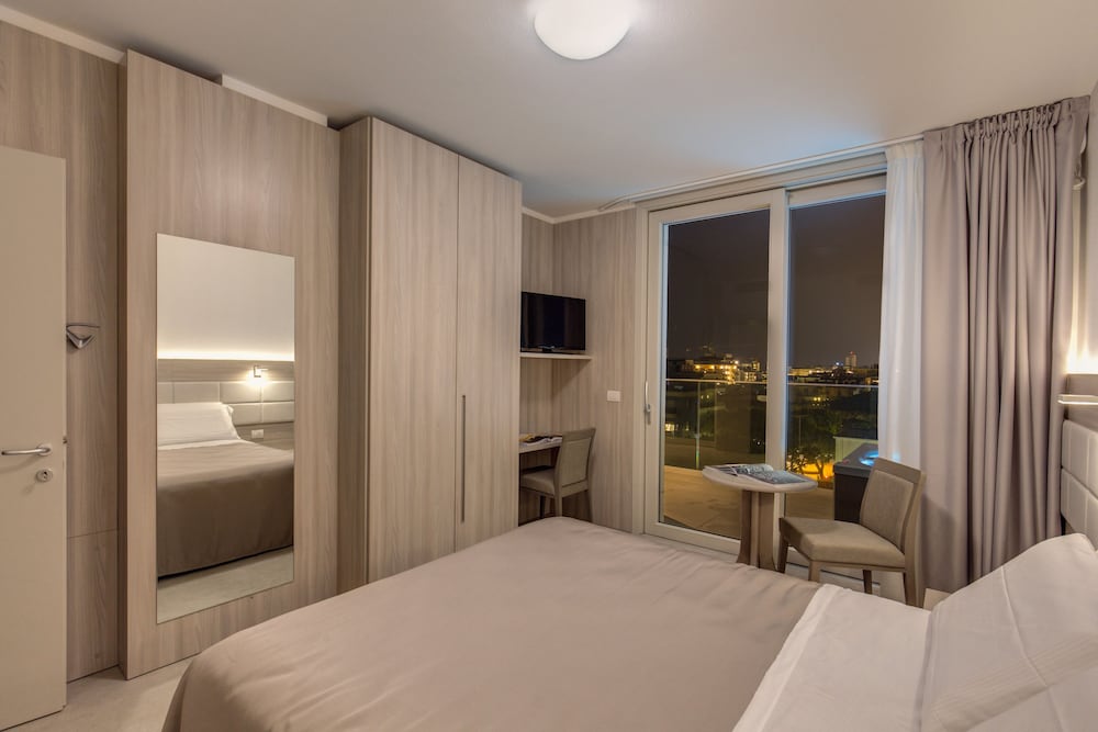 Foto - Sunrise Palace