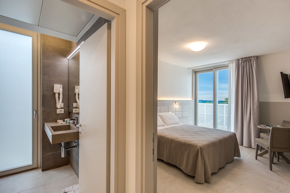 Foto - Sunrise Palace