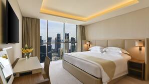 Premium bedding, in-room safe, desk, laptop workspace