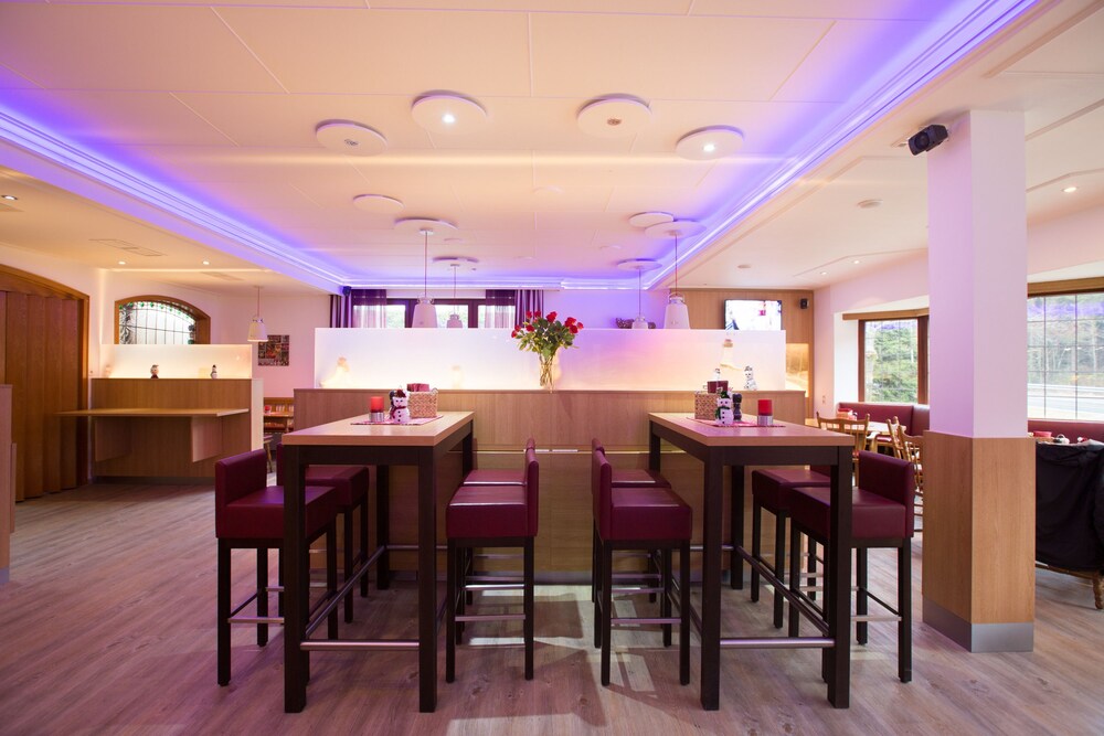 Winterberg Hotel Restaurant Zur Sonne Winterberg Hotel Restaurant Zur Sonne