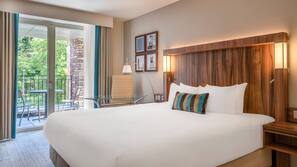 In-room safe, desk, laptop workspace, blackout curtains