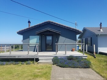 Oceanside Beach At Yachats 1 Br Cottage By Redawning Deals