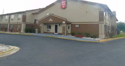 Americas Express Inn