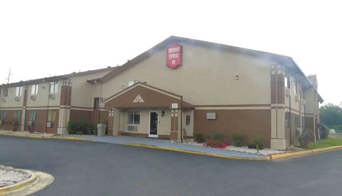 Americas Express Inn In Rocky Mount Nc Expedia