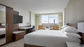 Premium bedding, down comforters, in-room safe, desk