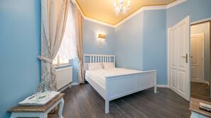 Hypo-allergenic bedding, in-room safe, blackout drapes, soundproofing