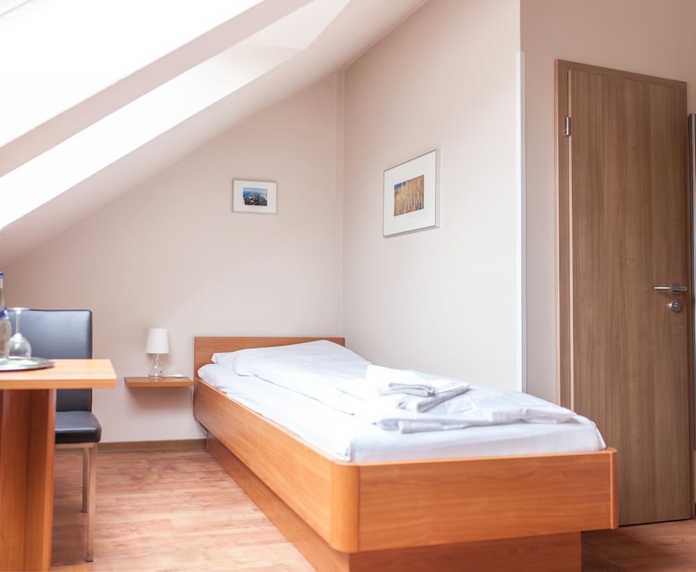 Airport Hotel One Sylt Airport Hotel One Sylt