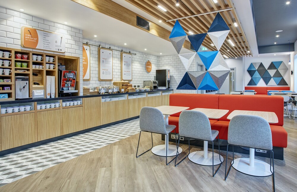 Holiday Inn Express Dublin City Centre, an IHG Hotel in Dublin 185