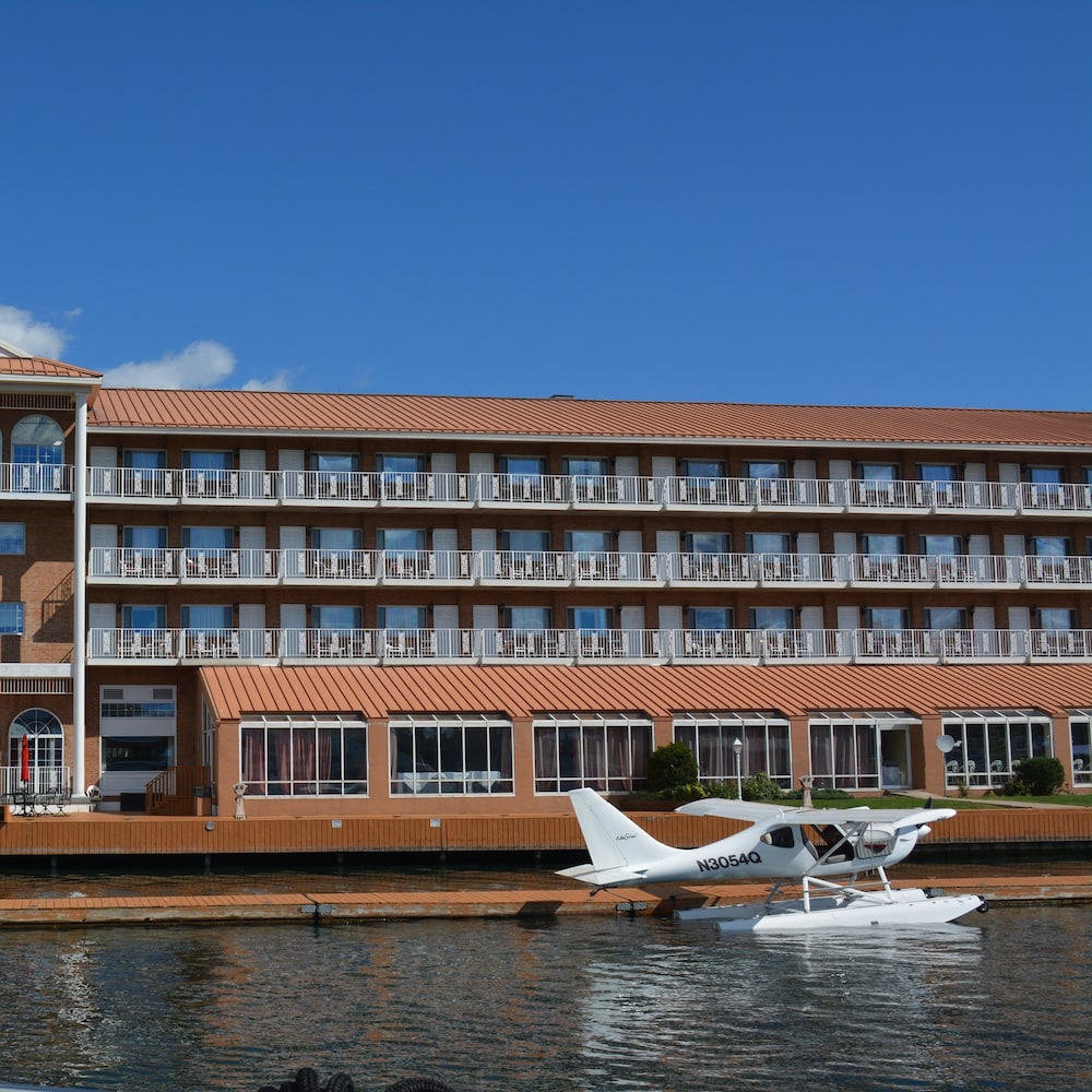 Riveredge Resort in Alexandria Bay Best Rates & Deals on Orbitz