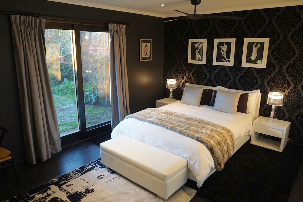 Georgie’s Boutique B&B