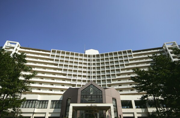 Primary image