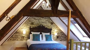 1 chambre, décoration personnalisée, ameublement personnalisé