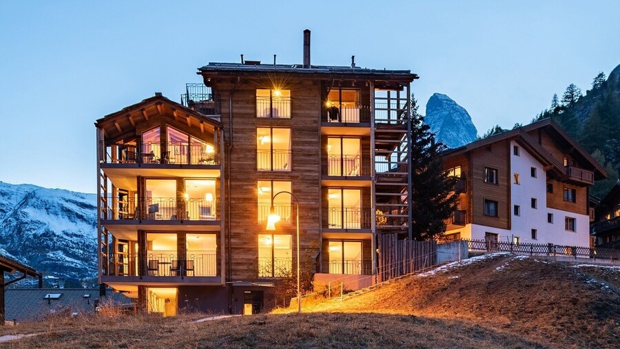 22 Summits Apartments