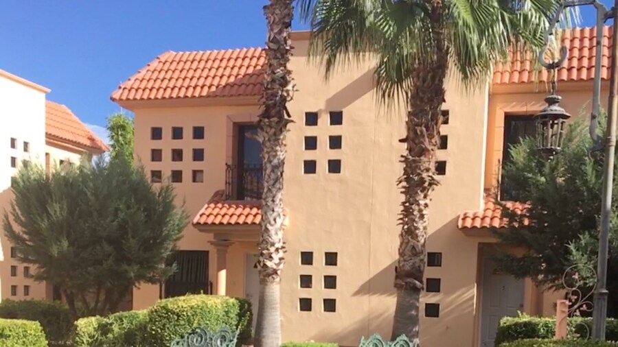 Suites Cervantes