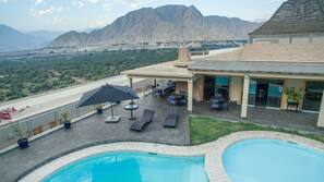 Indoor pool, outdoor pool